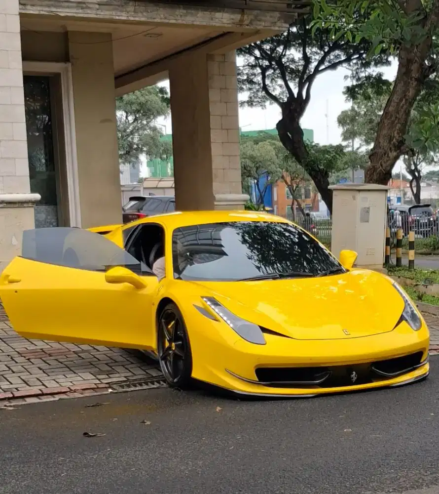 MURAH. FERRARI 458 Italia Coupe 2013 aventador gallardo