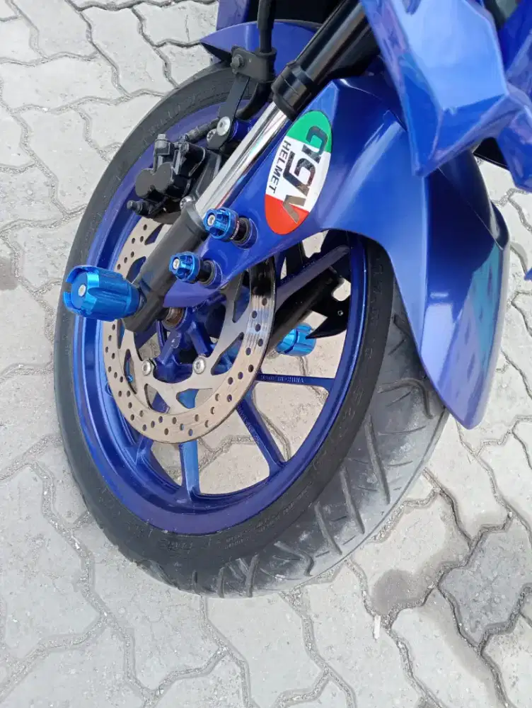 Dijual Cash Yamaha R 15 Tahun 2017 Km Rendah