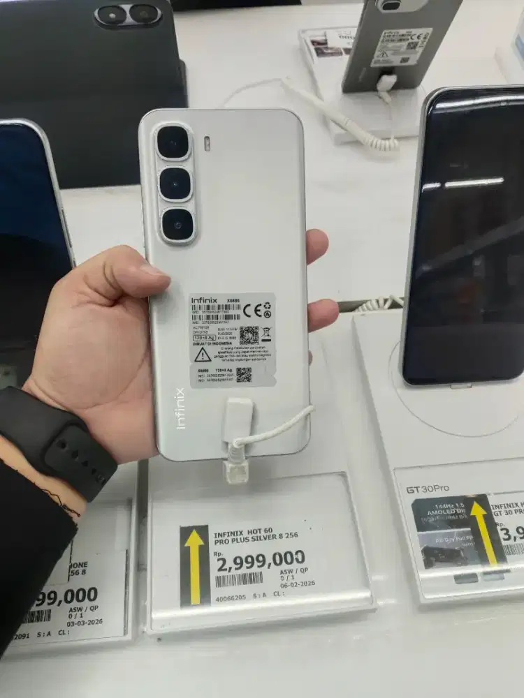Infinix Hot 60pro+ 8 256G bisa dicicil bunga mulai 0% cukup KTP aja