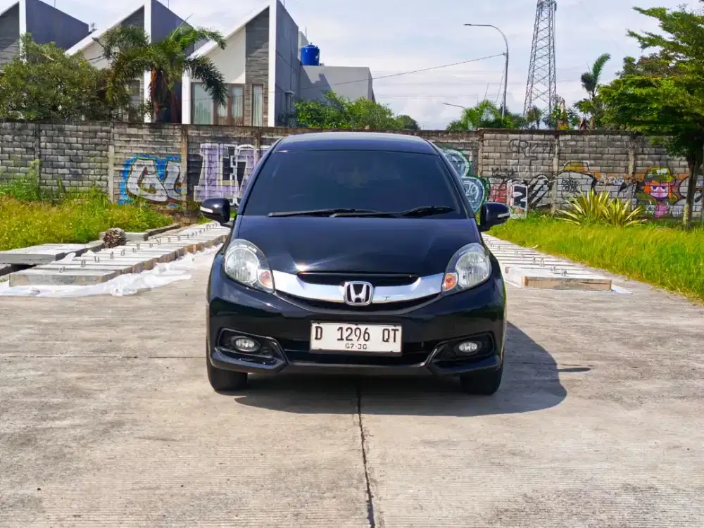 DP 8 jt.! Mobilio E matic 2014