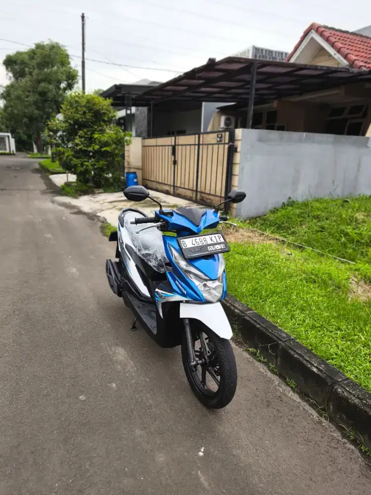 Bissmillah dijual motor Honda beat eco CBS ISS 2018