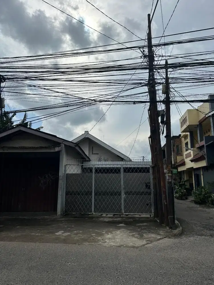 Rumah dijual, cocok untuk usaha atau kos2an