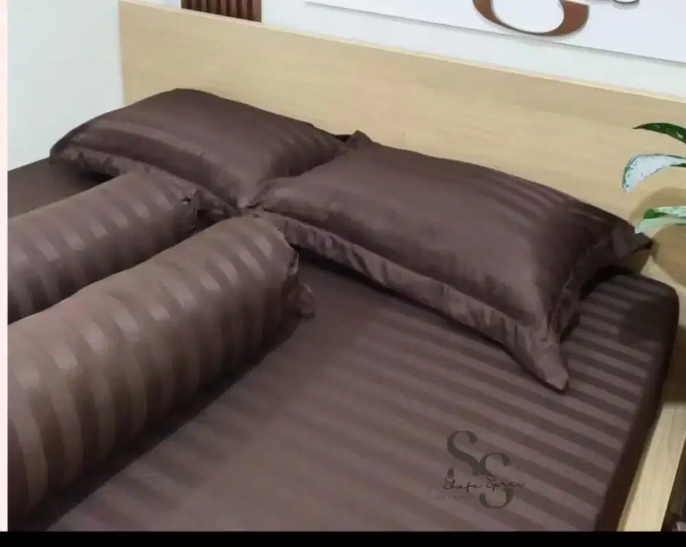 Sprei hotel premium size 160x200x40