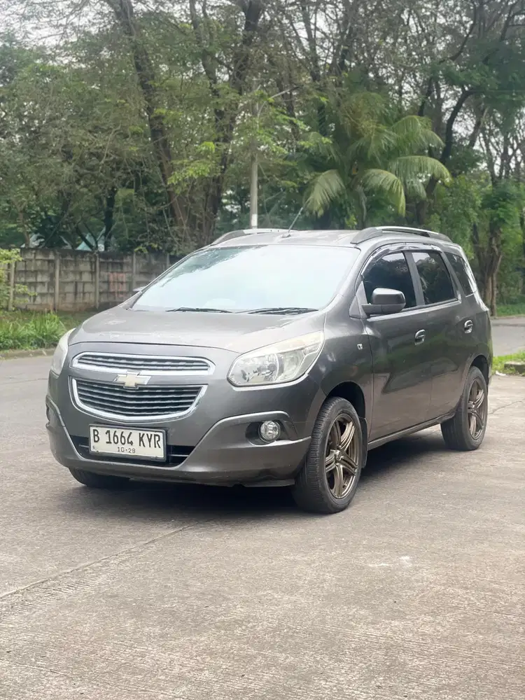 Chevrolet Spin 2013 Bensin