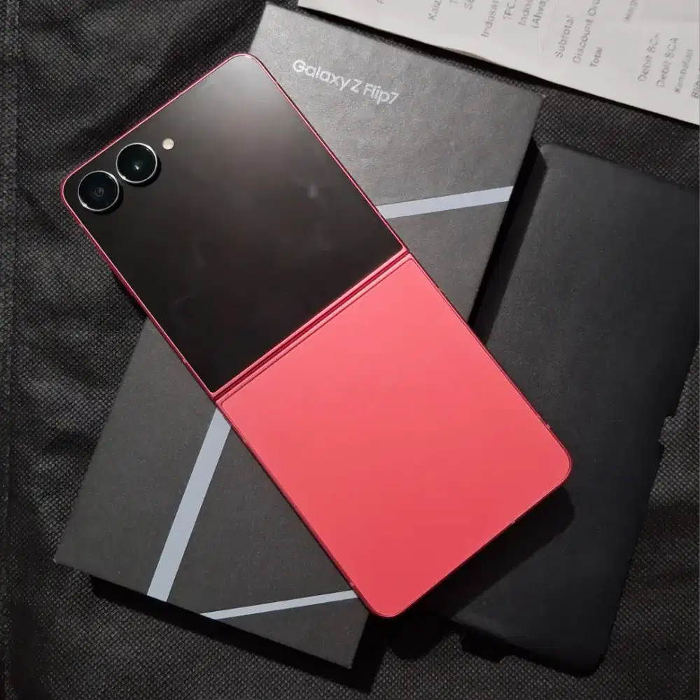 Samsung Z Flip 7 12/256gb SEIN garansi on, full ori Free Adapter