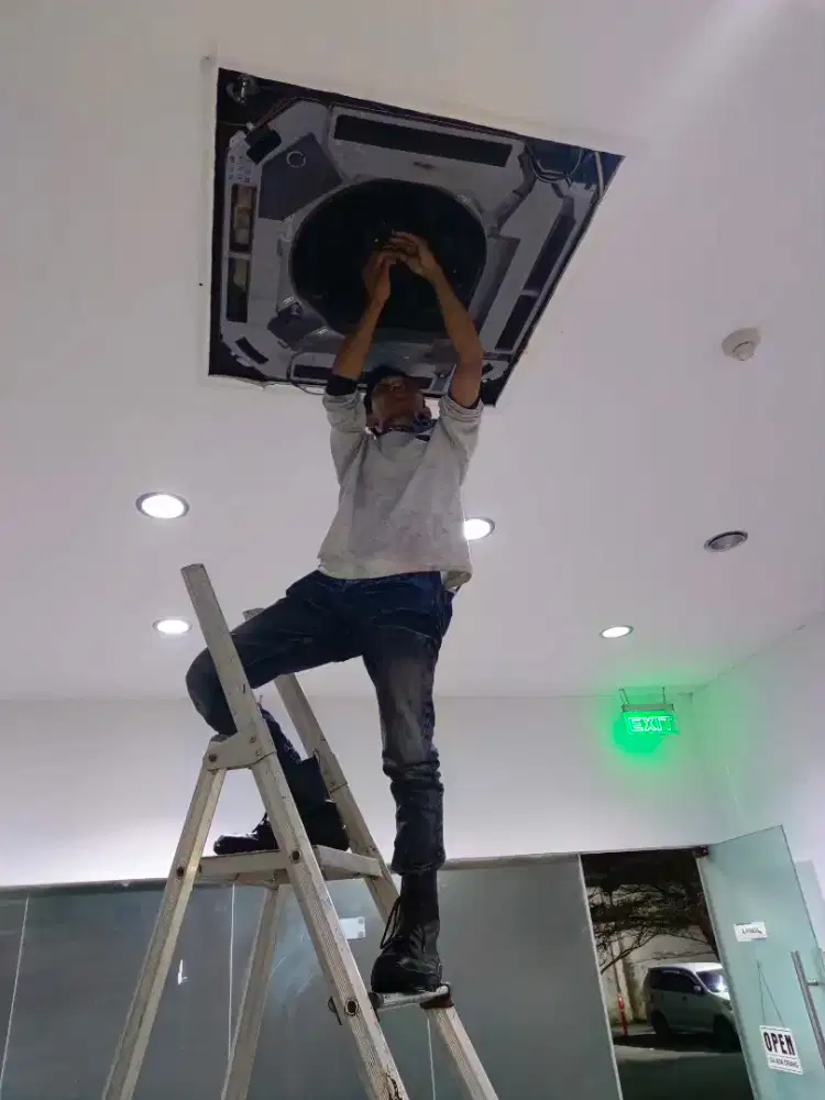 Jasa servis ac, bongkar pasang, perbaikan, ac, kulkas, mesincuci dll