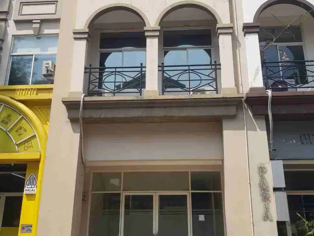 Disewakan Ruko Grand Galaxy City Lokasi Strategis bisa untuk kuliner ataupun Kantor