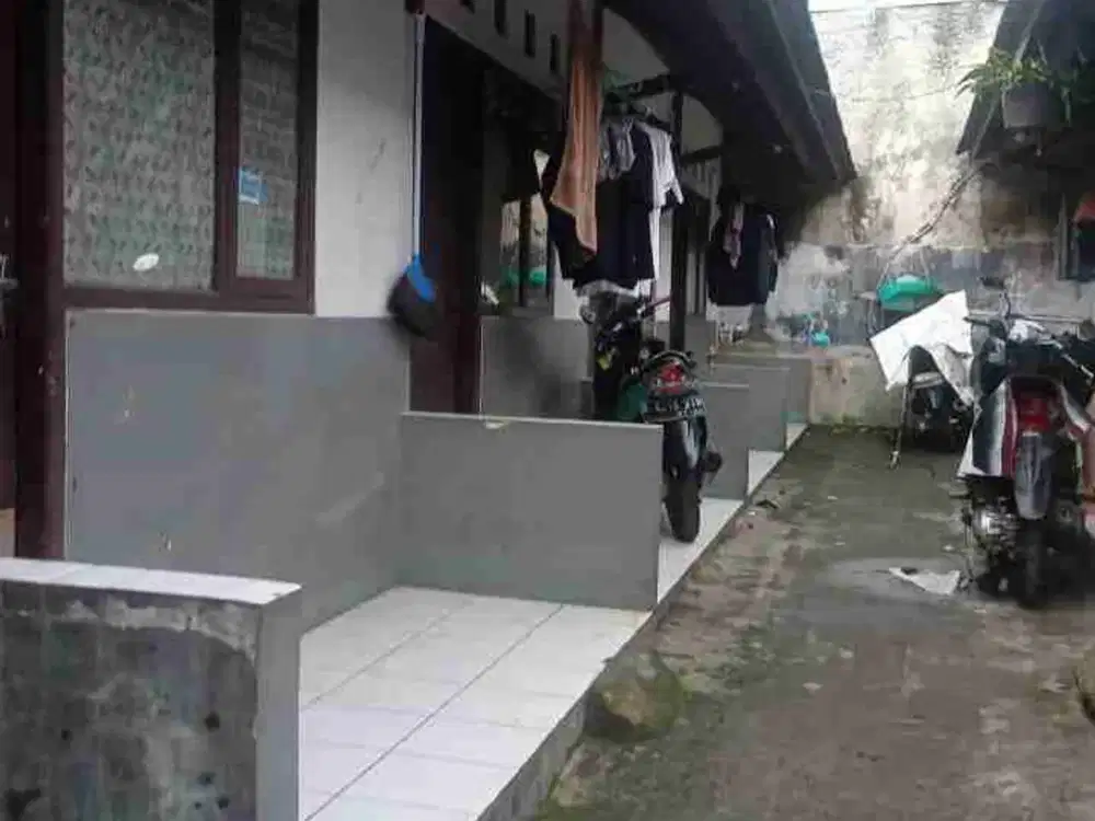 Kontrakan 8 Pintu Luas 200m Serpong Tangerang Selatan