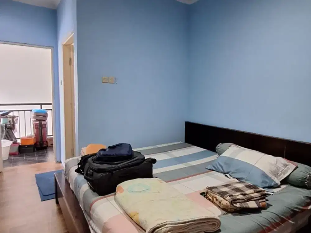 SIAP HUNI & LOKASI STRATEGIS! Rumah 2 Lantai di Bintaro Sektor 9 — SHM  (SP 0080)