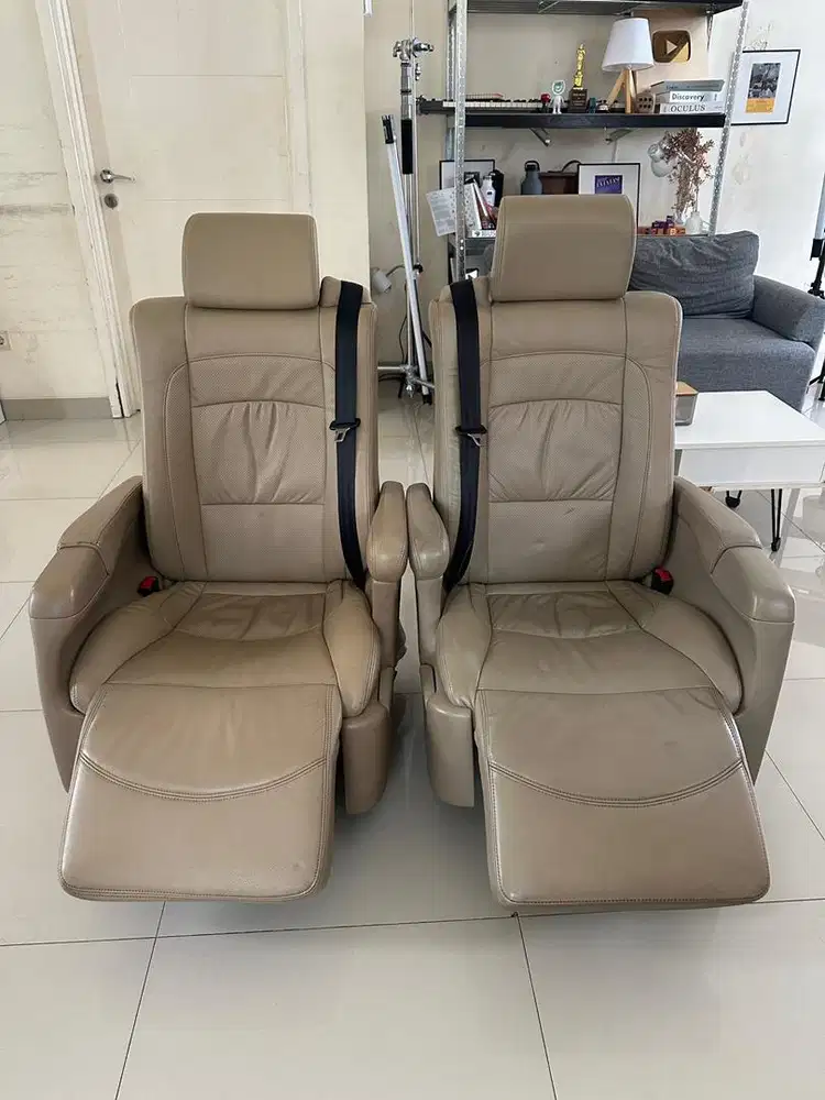 Original Jok Pilot Seat Hyundai H-1 Tipe Royale (Electric)