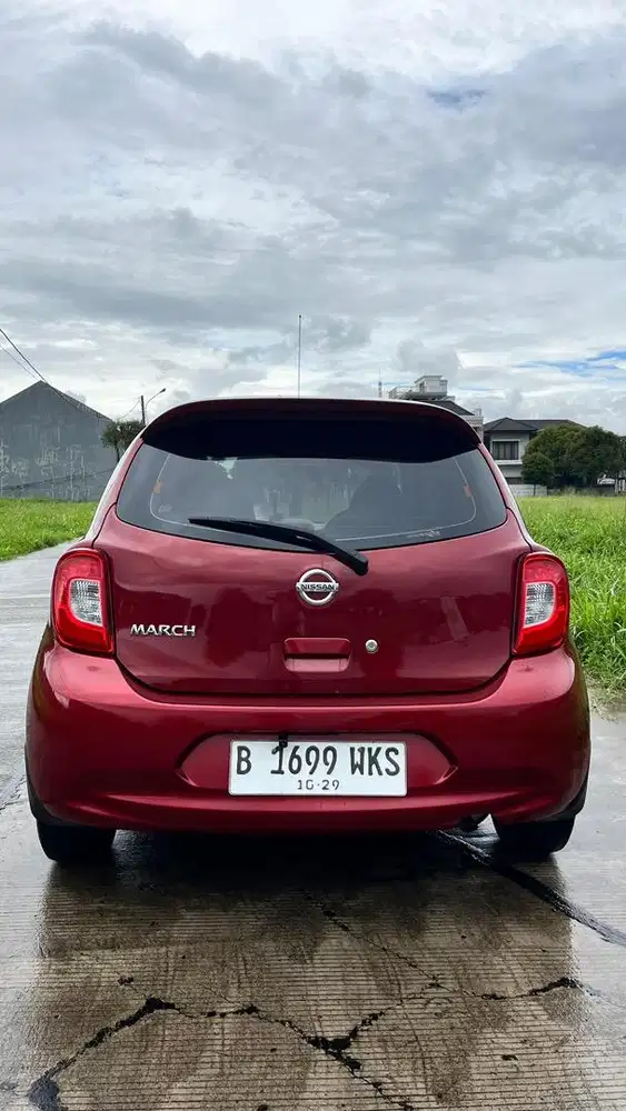 DILEPAS NISSAN MARCH PLAT B 2014 MT 1.2 L