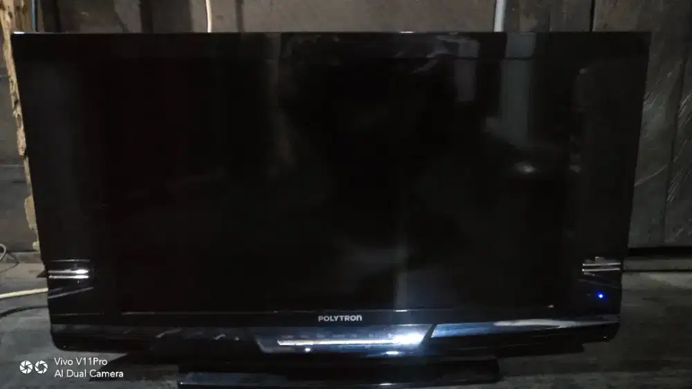 Tv led polytron Digital 24in body tabung