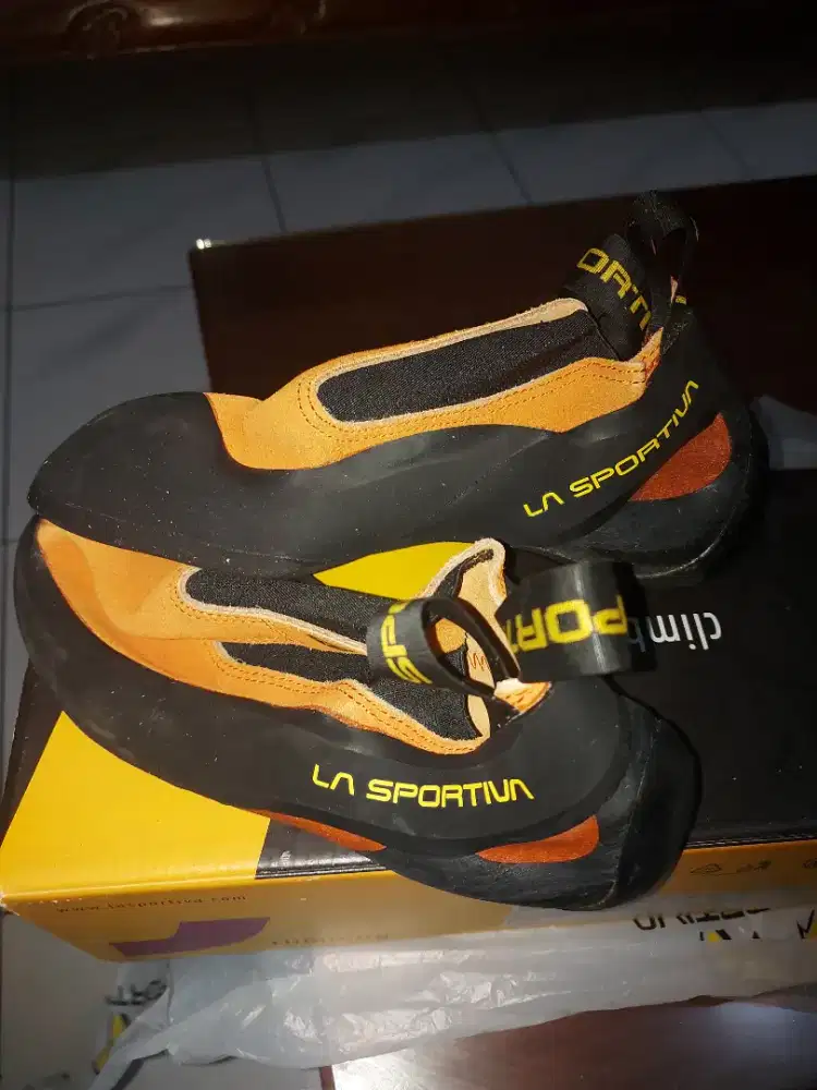 Lasportiva cobra Petzl harness hirundos