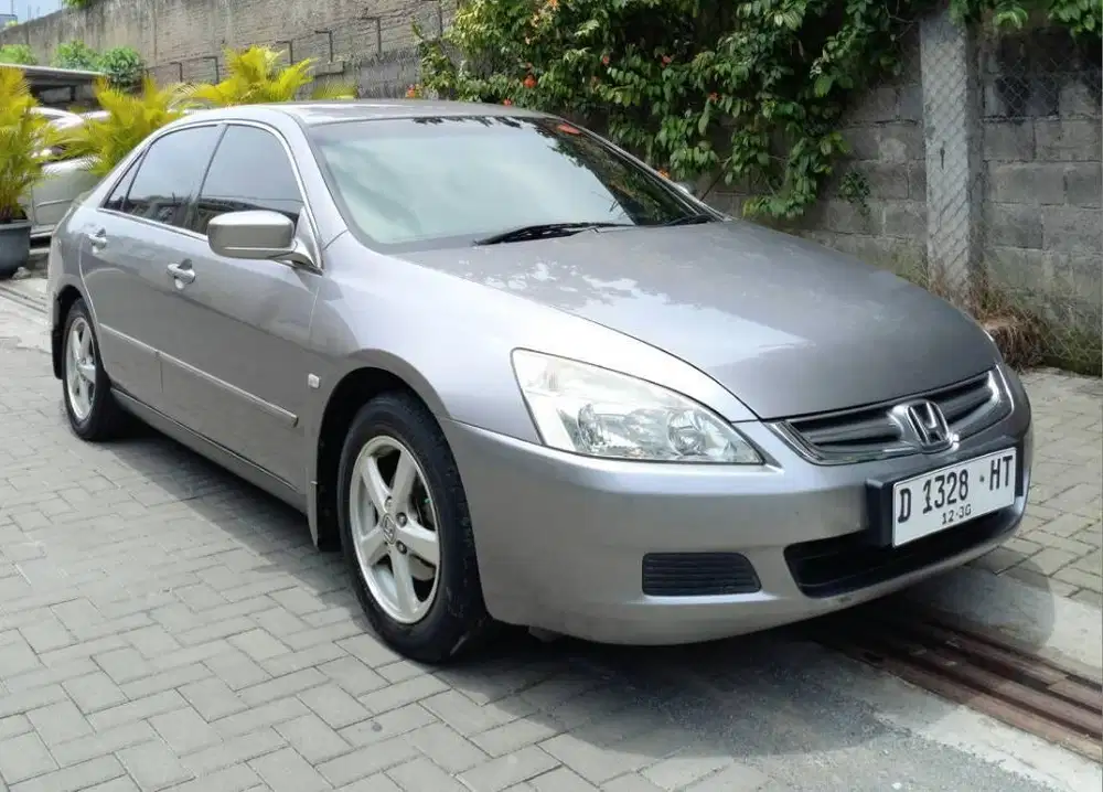 Honda ACCORD VTIL 2.4 AT 2005 LowKM 79rb ISTIMEWA BANDUNG