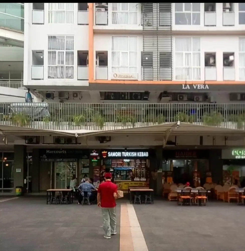 Karyawan biasa buat kerja di resturan