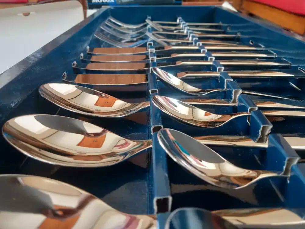 Satu set Sendok Stainless dari Korea merk Edelkochen