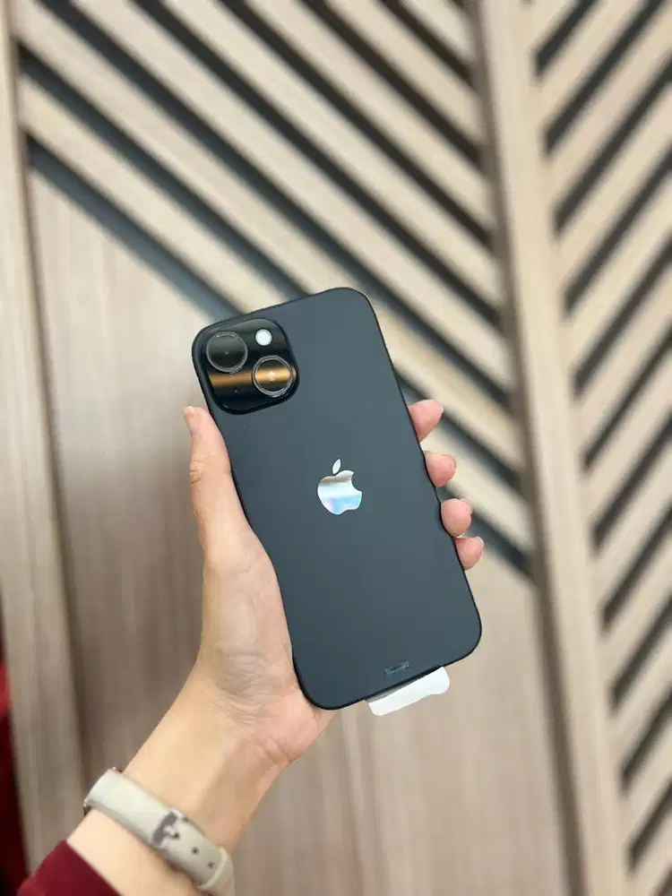 IPHONE 15 256 GB BLACK SEC RESMI