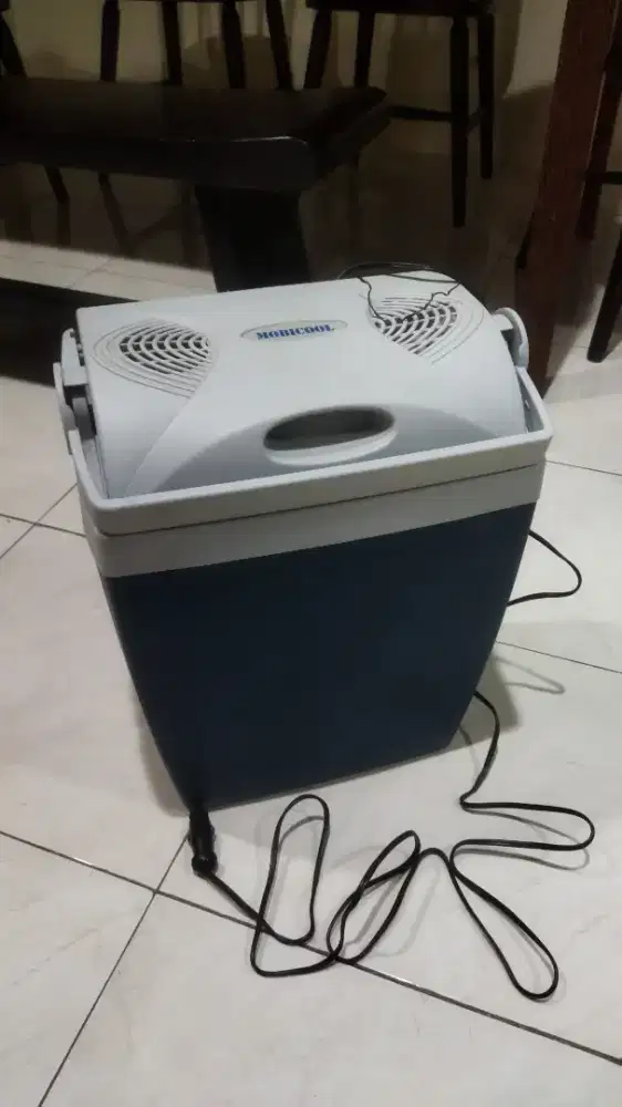 Kulkas mobil 14 liter