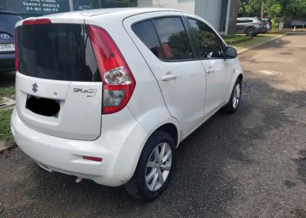 Suzuki Splash AT 2015