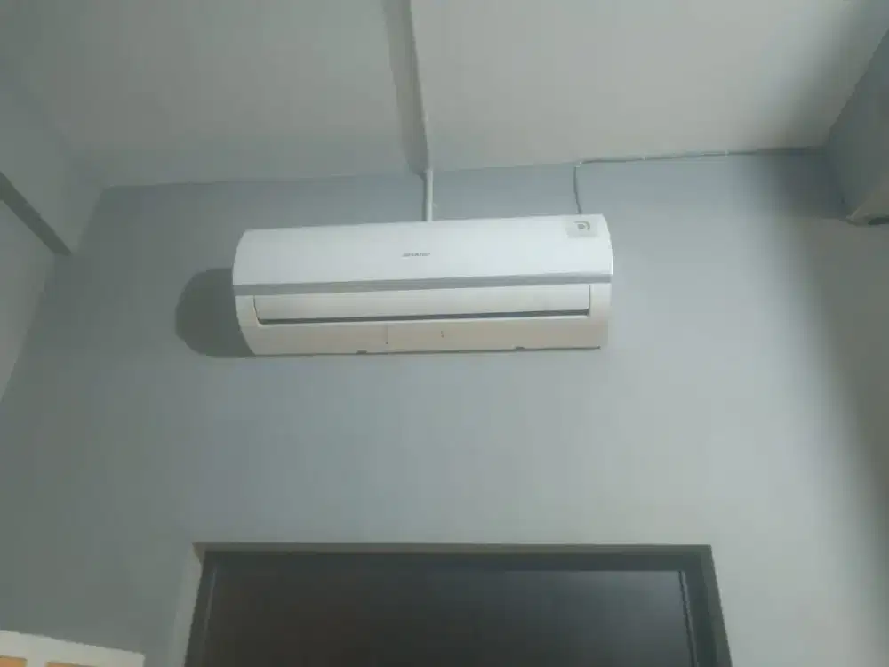 Jl AC 2 SHARP borongan 11 unit like new