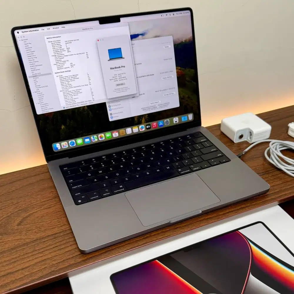 MacBook Pro 14 inch M2 Pro Original fullset