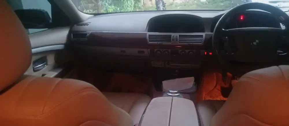 BMW 730Li 2005 Bensin