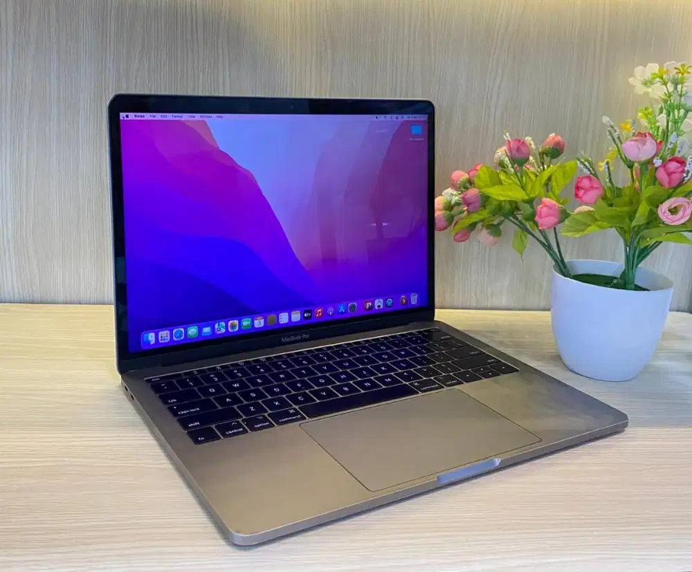 MACBOOK PRO 13INC CORE I7 RAM 8GB SSD 256GB