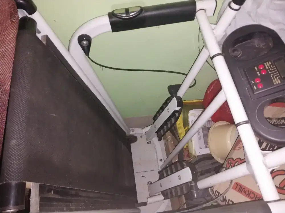 Dijual Treadmill tahun 2015