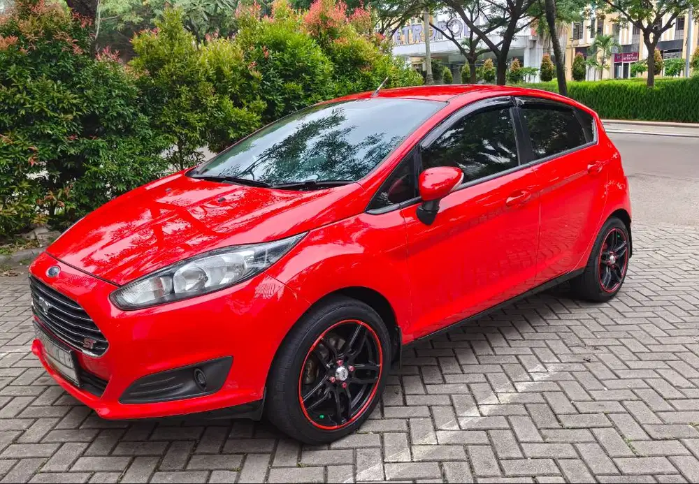 Ford Fiesta_Baby Mustang 1.5 / AT