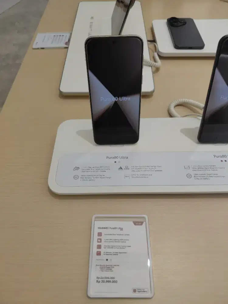 HUAWEI PURA 80 ULTRA