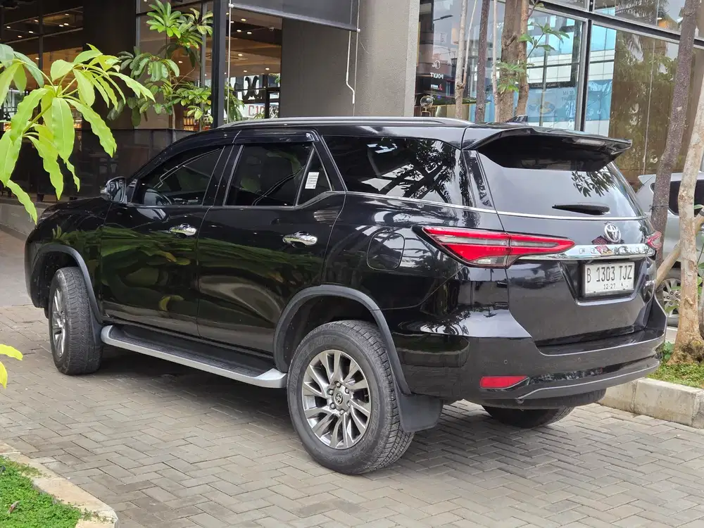 Toyota Fortuner 2.8 VRZ bagus murah