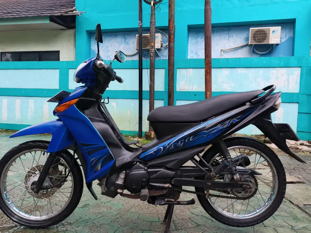 Yamaha Vega ZR 2012 stater tokcer halus mulus terawat