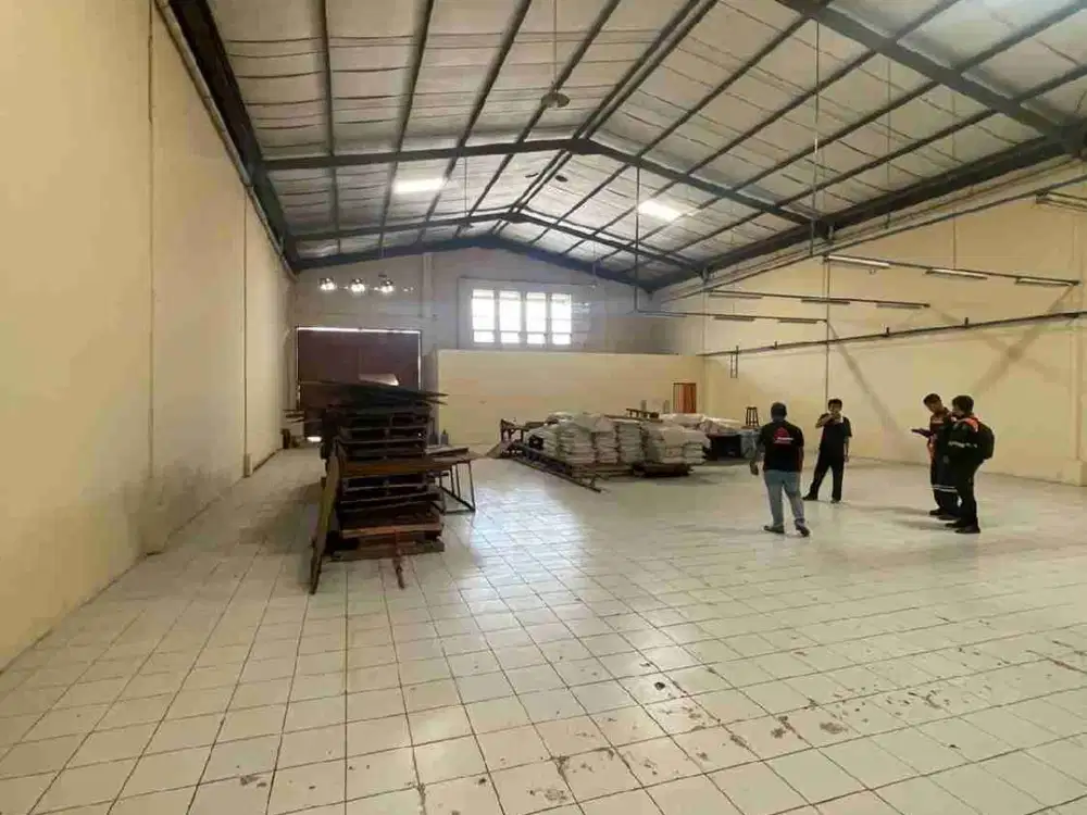 DIJUAL GUDANG MUTIARA KOSAMBI