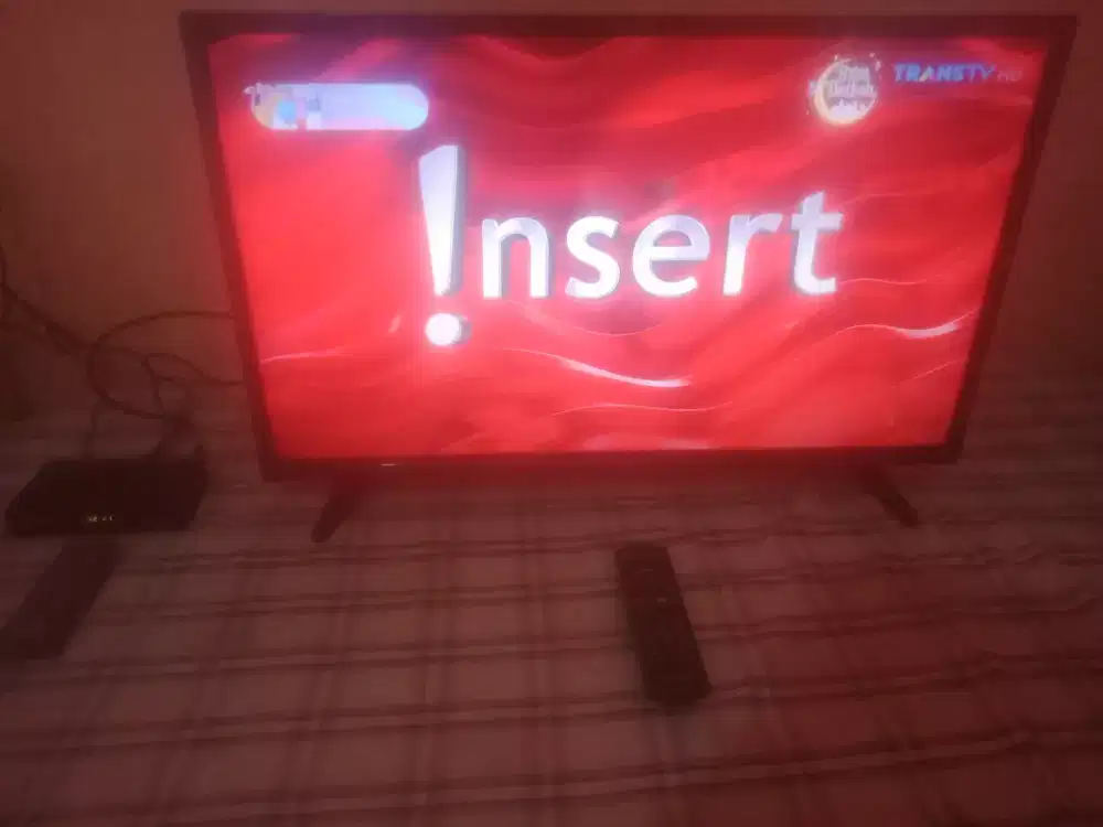 TV LED PANASONIC 32 INCH LIKE NEW NOMINUS MULUS PLUS STB & ANTENA BARU