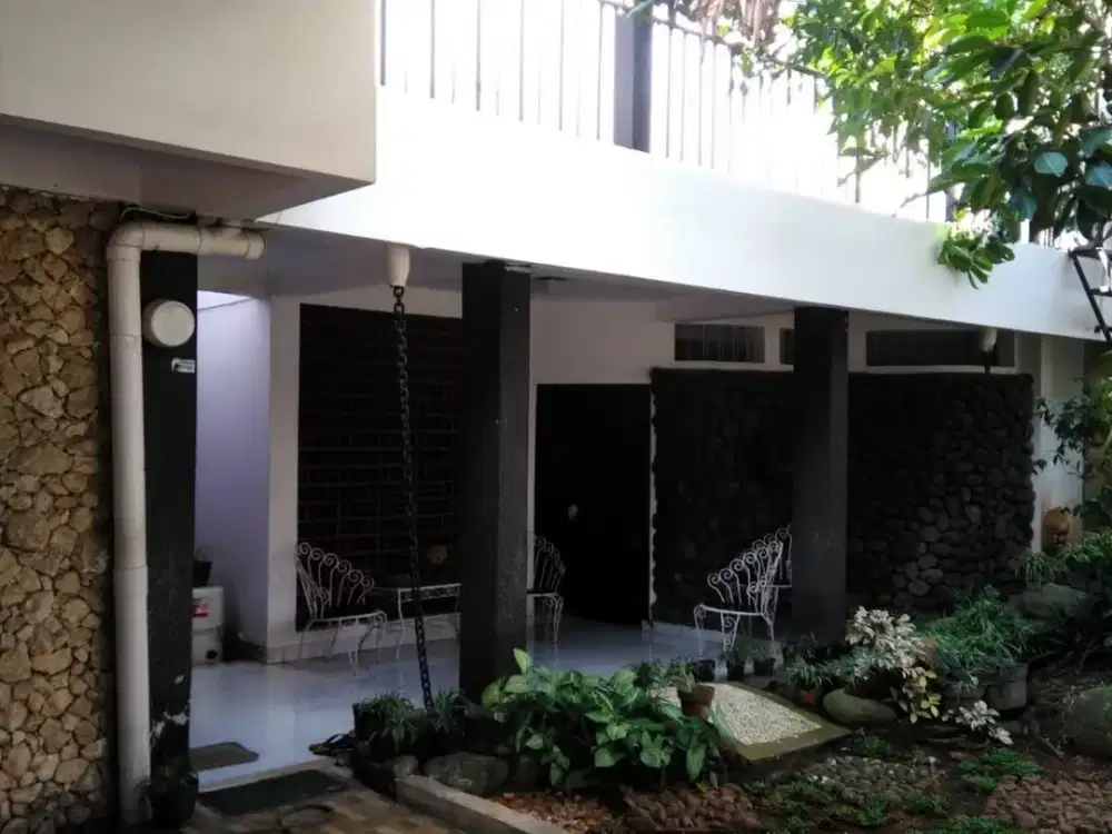 Dijual Rumah lokasi strategis di kebayoran baru