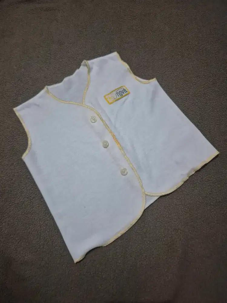 Baju Bayi Nova Tanpa Lengan Strip Kuning 3-6 Bulan