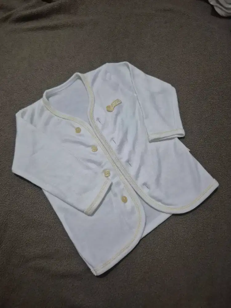 Baju Bayi Nova Lengan Panjang Putih Strip Kuning 3-6 Bulan