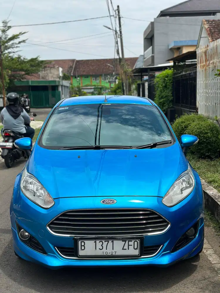 Ford fiesta 1.0 turbo 2014