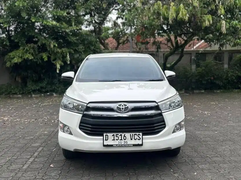 {TDP 55 JT} Toyota kijang Innova Reborn 2.4 solar/diesel AT 2017 bagus