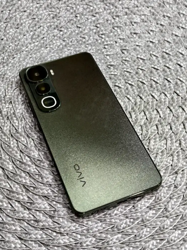Vivo y400 8/256 gb