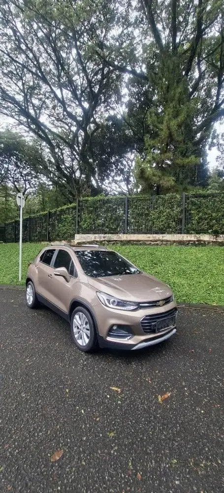 Chevrolet Trax 1.4L Premier 2020 Coklat