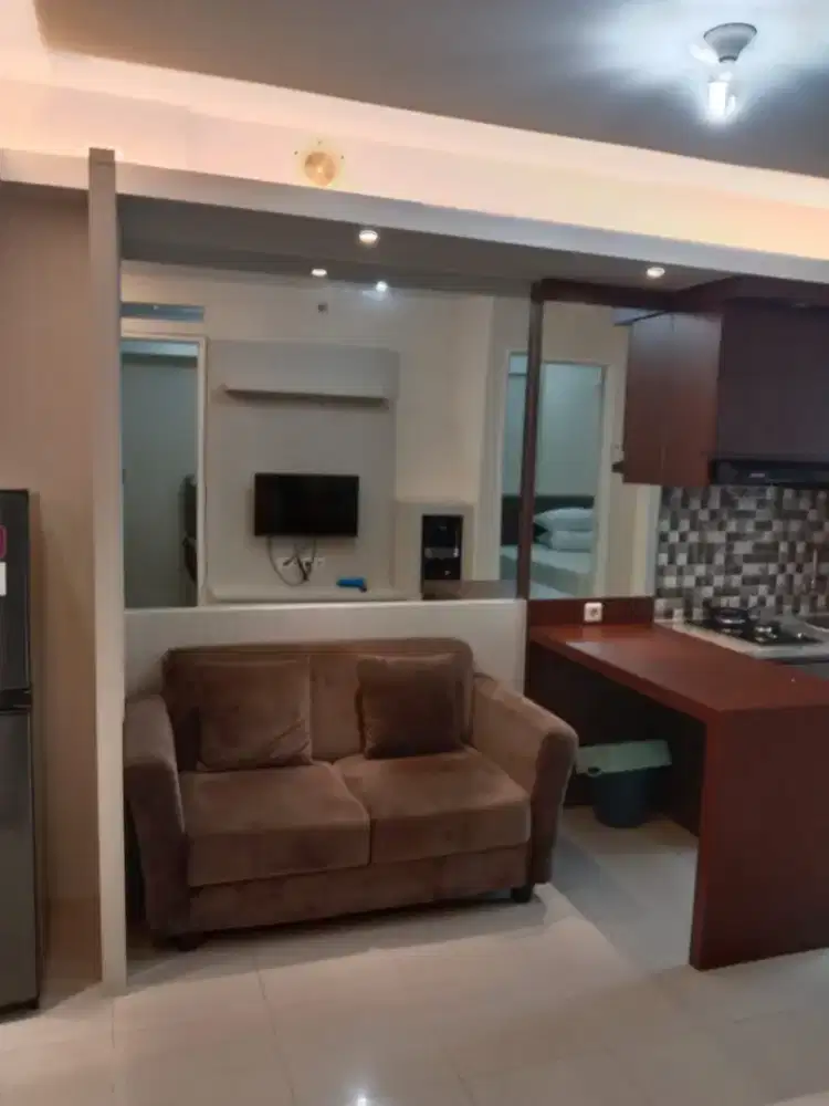 Sewakan 2 Bedroom Furnished Apartemen Bassura City Samping Mal Bassura