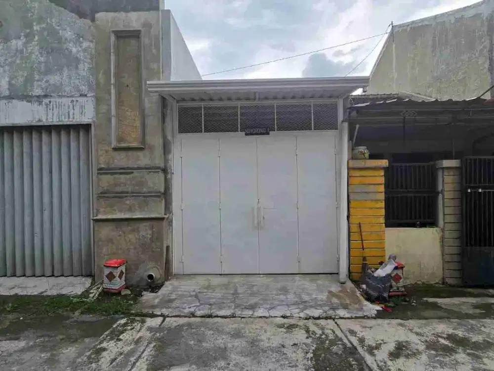 Rumah baru murah siap pakai di sumber banjarsari solo