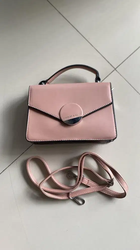 TAS WANITA SELEMPANG PESTA ELEGAN IMPORT MERK CHARLES & KEITH