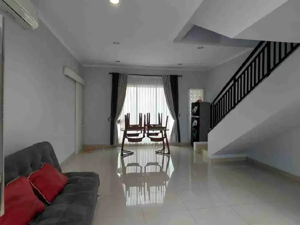Rumah Amanda full furnish KT 3 dan KM 2 muat 2 mobil (carport dan garasi)