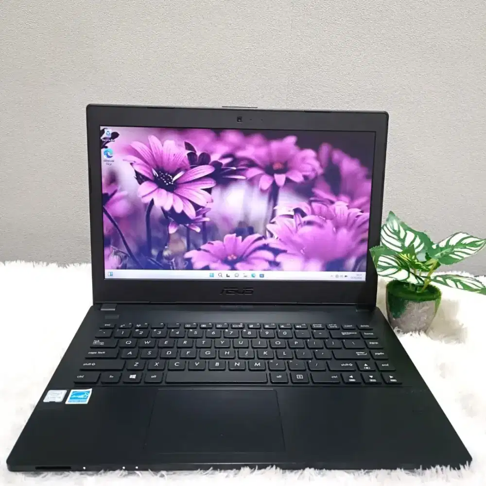 LAPTOP ASUS PRO P2430U CORE I3 6006U RAM 8GB SSD 128GB LAYAR 14.0 INCH