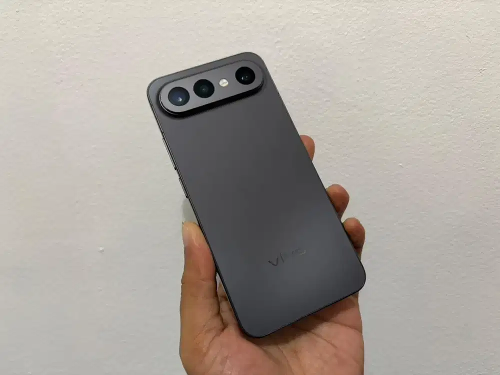 Vivo S50 Pro Mini / x300 fe
