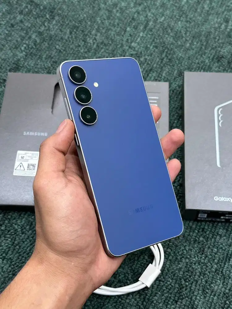 Samsung s25 Fe 8/256Gb