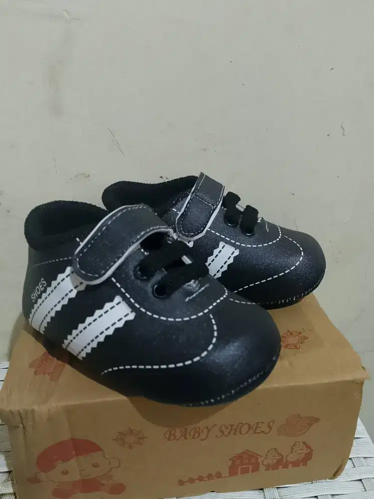 sepatu bayi sampai 1 th