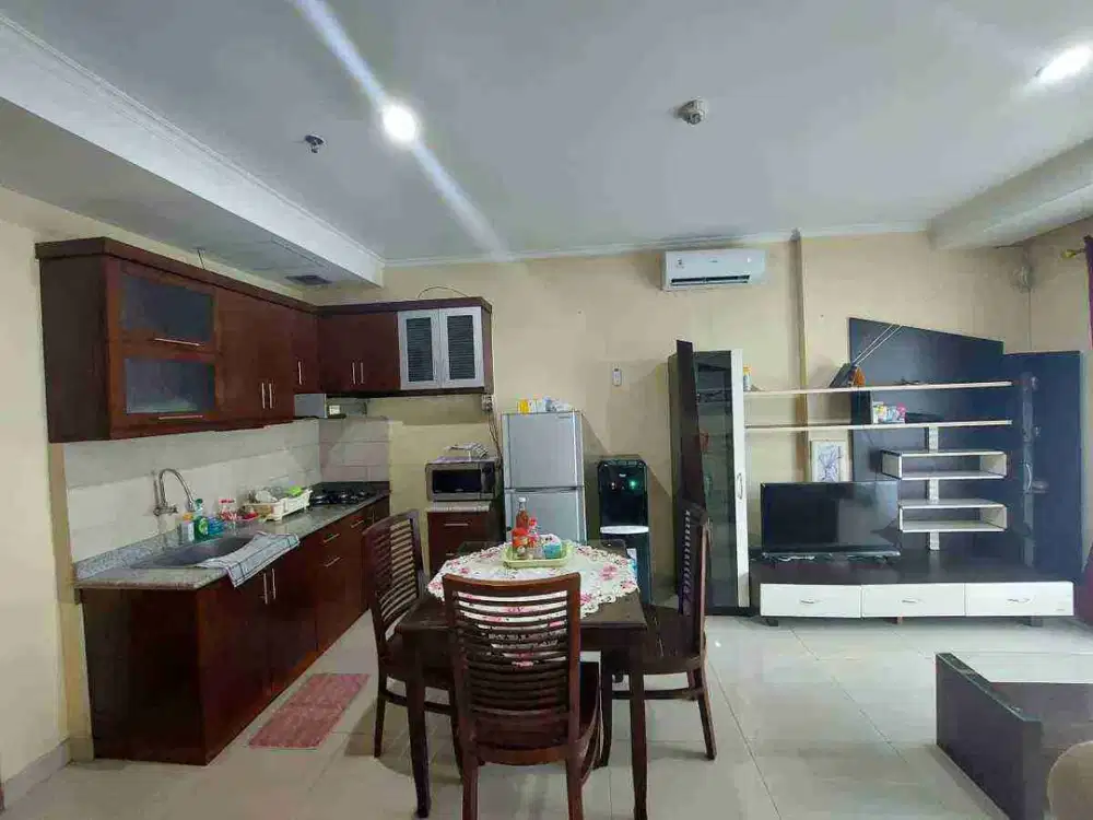 Apartemen Hampton Park 2 Bedroom Full Furnished
